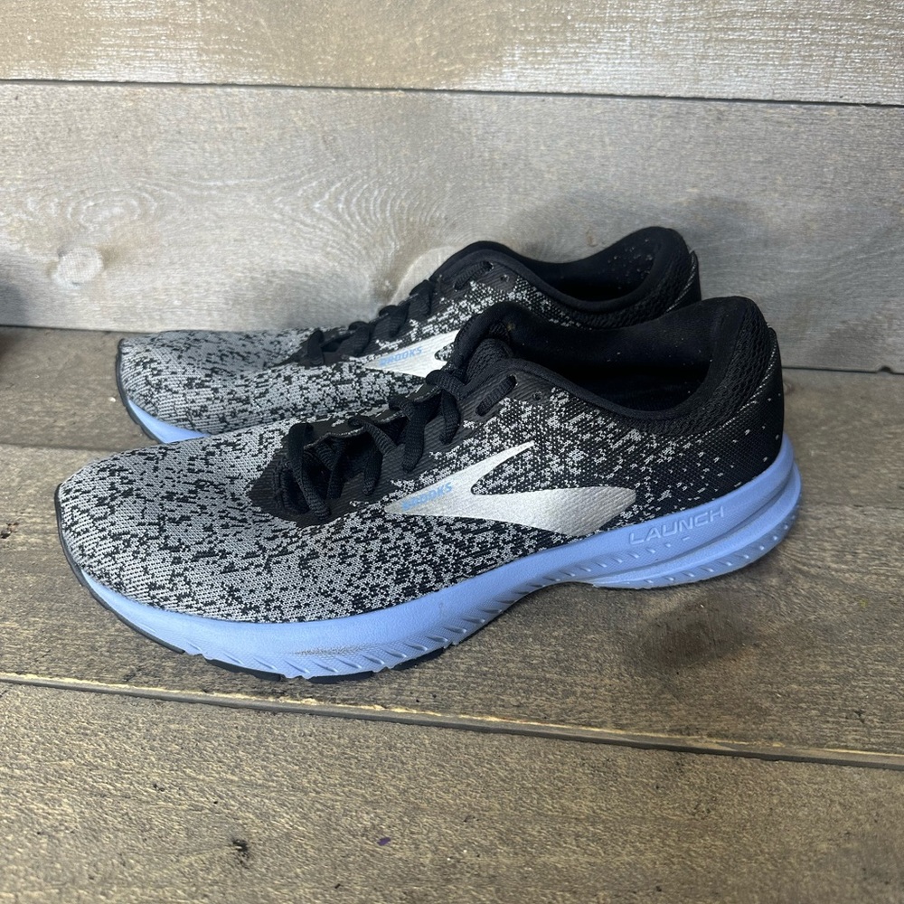 Brooks Launch 6 Women's Size 10 Black Gray Blue Running Shoes 1202851B032